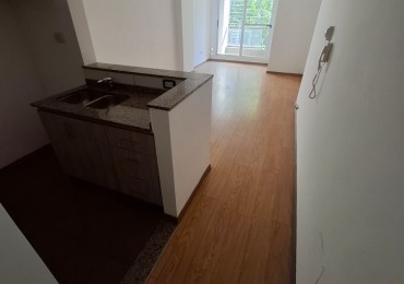 DPTO EN VENTA 1 DORM / COCHERA ABASTO